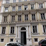 The Modern Apartment